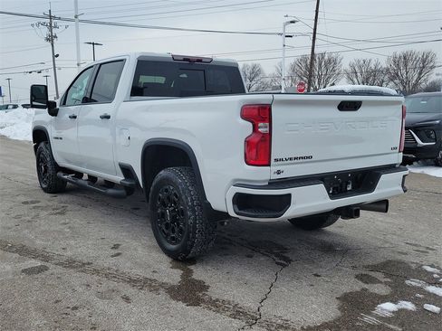 Used 2022 Chevrolet Silverado 2500 LTZ w/ LTZ Plus Package image 3