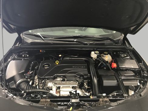 Certified 2025 Chevrolet Malibu LT image 12