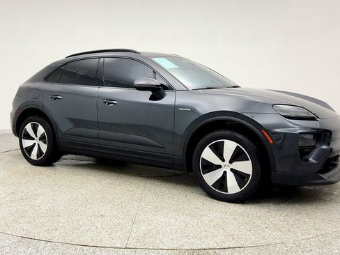 Used 2025 Porsche Macan 4 Electric AWD/4WD image 3