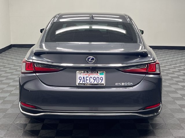Certified 2022 Lexus ES 300h w/ Premium Package FWD image 6