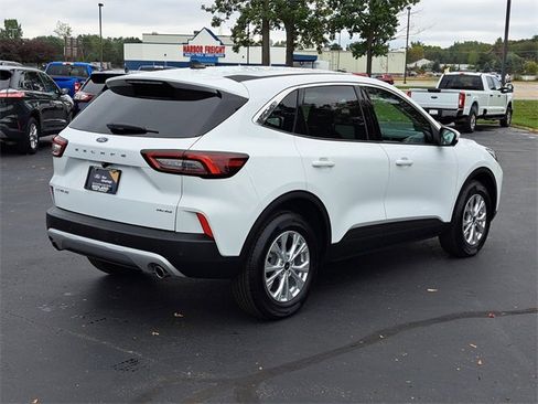 Certified 2023 Ford Escape Active w/ Tech Pack #2 image 3