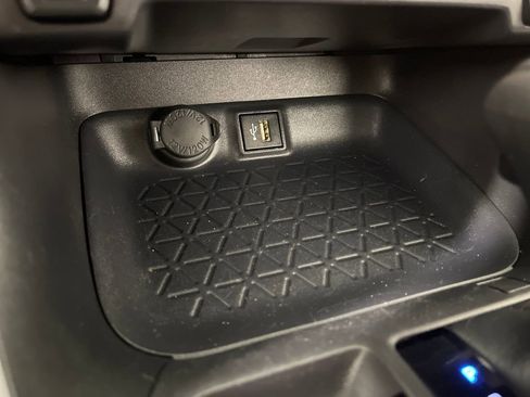 Certified 2025 Toyota RAV4 XLE w/ Convenience Package image 30