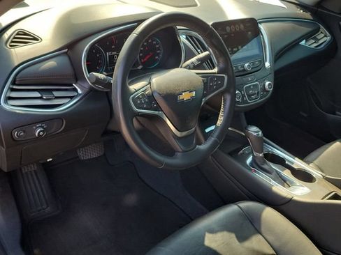 Used 2018 Chevrolet Malibu LT w/ Leather Package FWD image 21