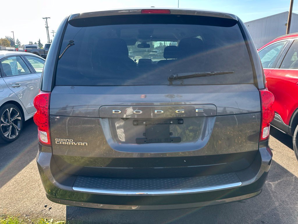 Used 2018 Dodge Grand Caravan SE w/ UConnect Hands-Free Group FWD image 5