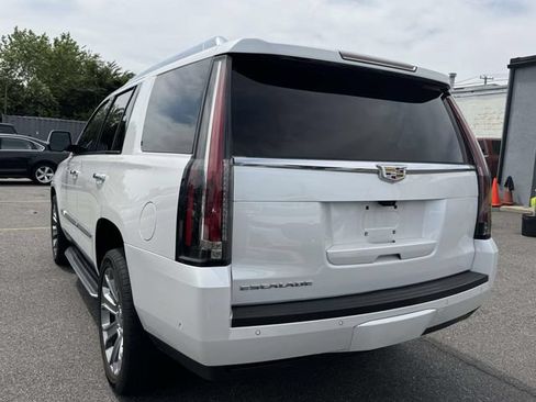 Used 2020 Cadillac Escalade Luxury AWD/4WD image 13