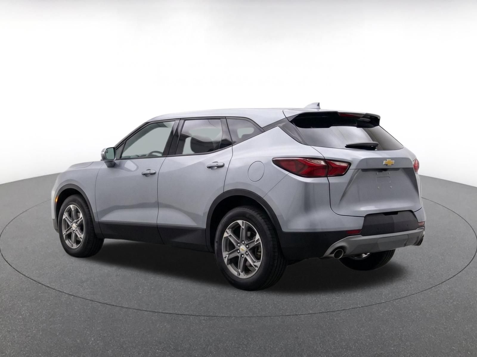 Used 2026 Chevrolet Blazer LT AWD/4WD image 6