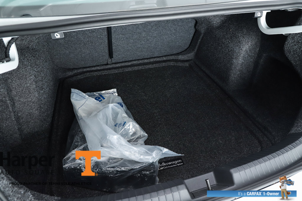 Used 2025 Volkswagen Jetta SEL FWD image 28
