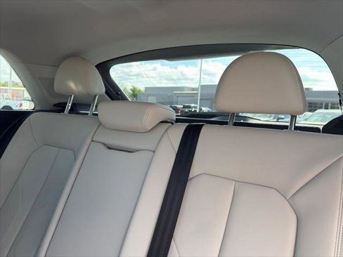 Certified 2025 Audi Q3 2.0T Premium Plus w/ Premium Plus Package AWD/4WD image 26