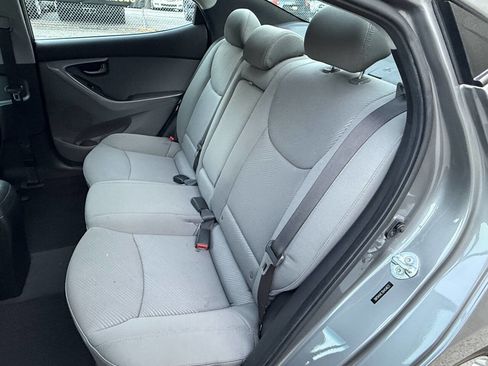 Used 2013 Hyundai Elantra GLS image 18
