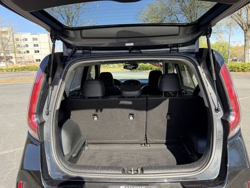 Certified 2023 Kia Soul GT-Line image 38