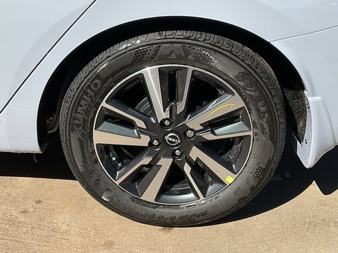 New 2025 Nissan Versa SV w/ Trunk Package image 8