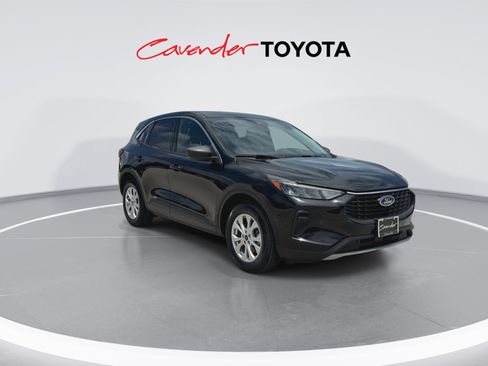 Used 2024 Ford Escape Active FWD image 2