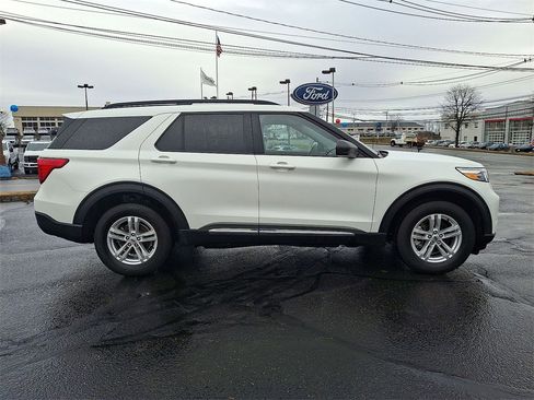 Used 2023 Ford Explorer XLT w/ Equipment Group 202A image 26