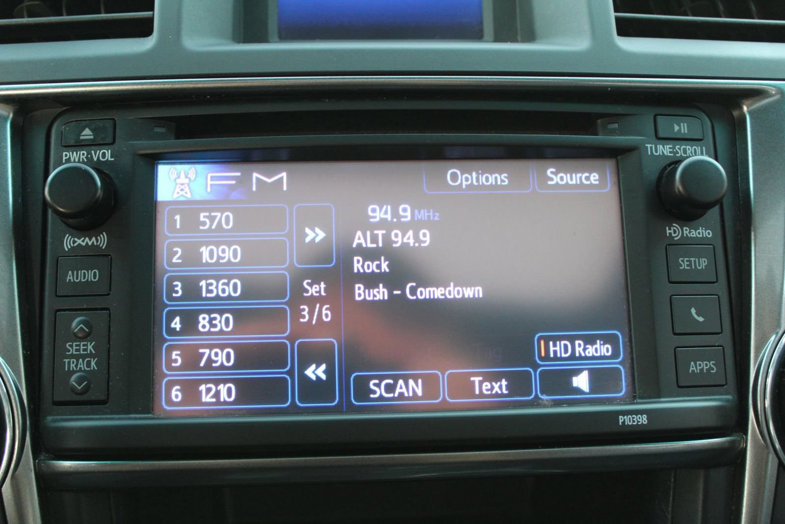 Used 2013 Toyota Highlander SE FWD image 20