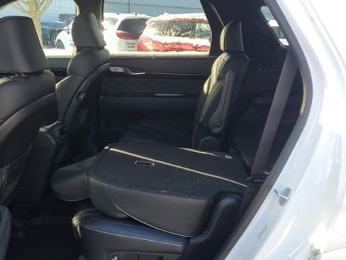 Used 2021 Hyundai Palisade Calligraphy w/ Winter Package image 25