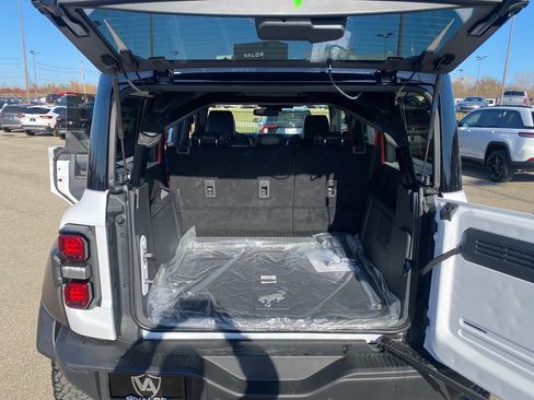 New 2025 Ford Bronco Raptor AWD/4WD image 21