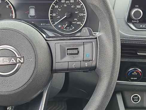 Used 2023 Nissan Rogue SV FWD image 19