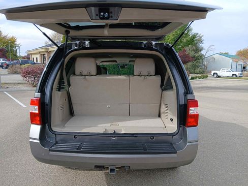 Used 2011 Ford Expedition Limited image 22