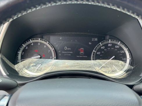 Used 2021 Toyota Highlander XLE AWD/4WD image 20