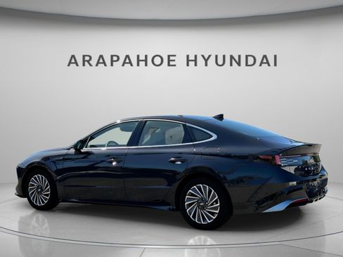 New 2025 Hyundai Sonata Limited image 3