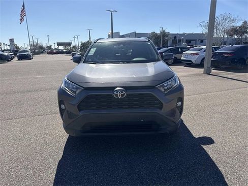 Used 2021 Toyota RAV4 XLE image 9
