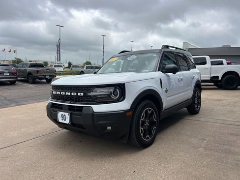 Used 2025 Ford Bronco Sport Outer Banks w/ Outer Banks Tech Package+ AWD/4WD image 5
