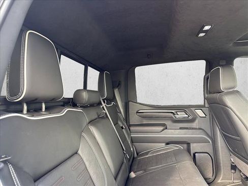 Used 2025 GMC Sierra 1500 AT4X AWD/4WD image 18