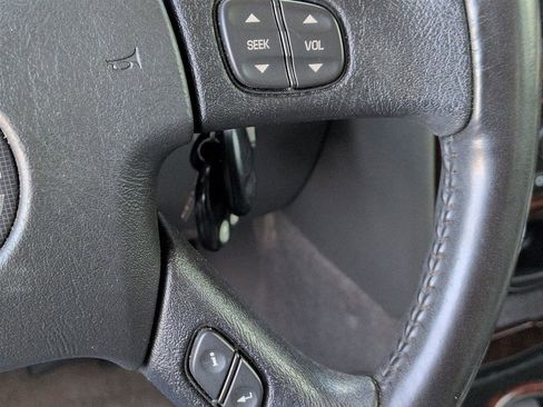 Used 2008 GMC Envoy Denali w/ Sun And 6-Disc Cd Package RWD image 19