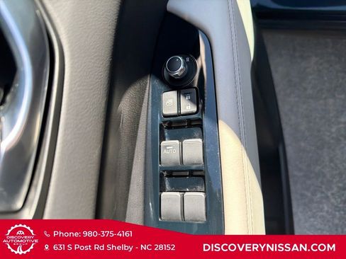 Used 2017 MAZDA CX-5 Grand Touring w/ Premium Package image 11