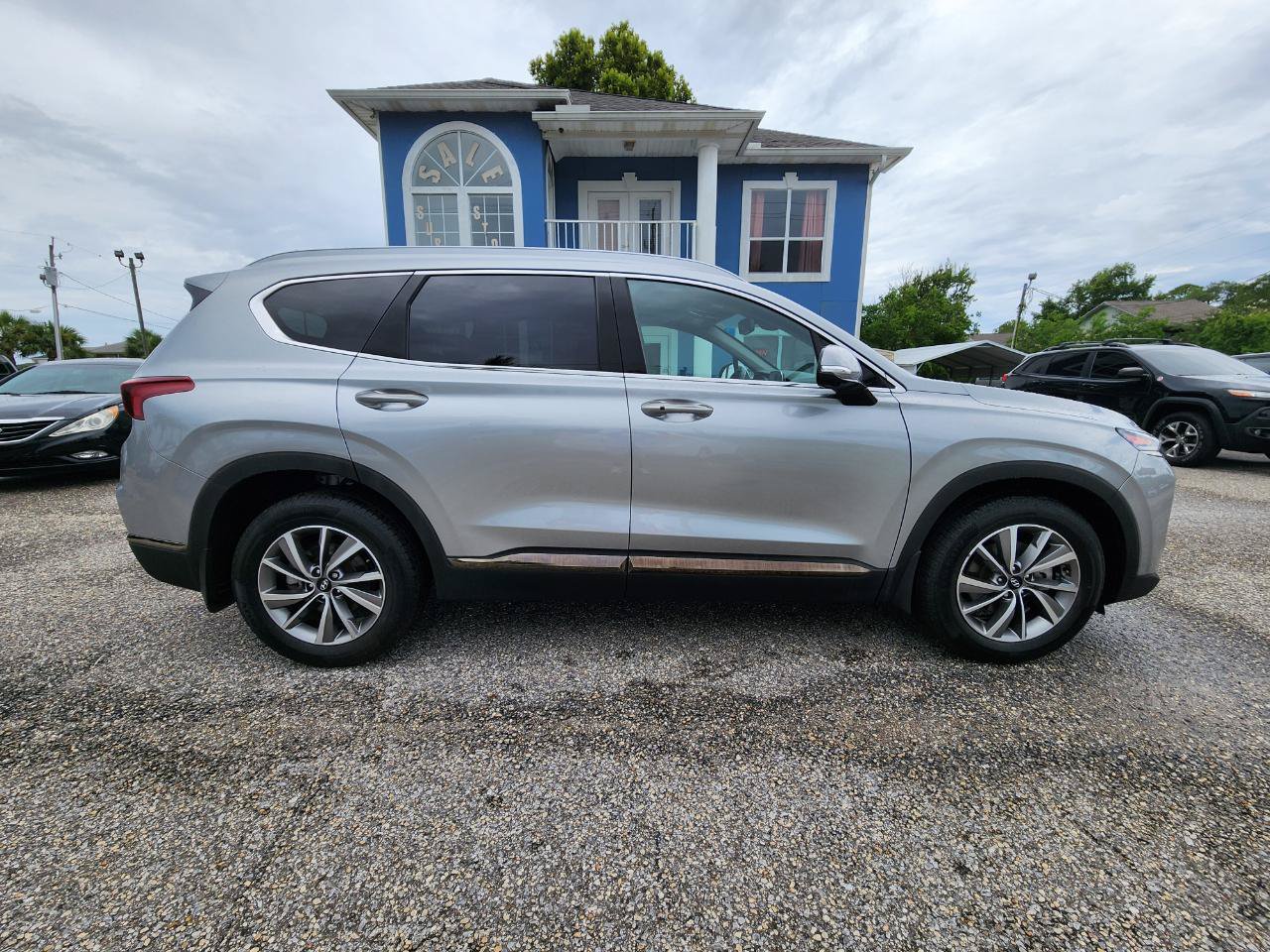 Used 2020 Hyundai Santa Fe Limited FWD image 6