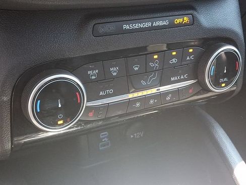 Certified 2022 Ford Escape SEL w/ SEL Stealth AWD Package image 17