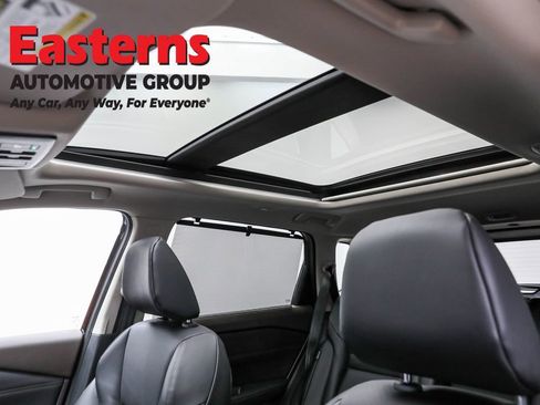 Used 2021 Nissan Rogue SV w/ Premium Package image 37