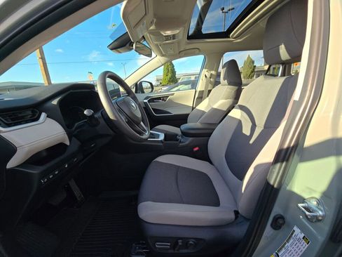 Used 2023 Toyota RAV4 XLE image 18