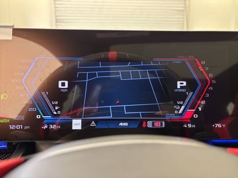 Used 2026 BMW M5 w/ Executive Package image 24