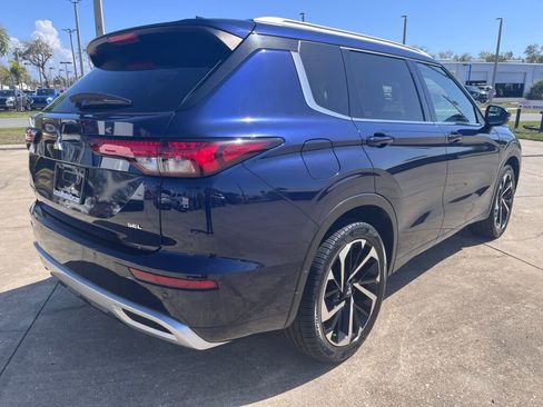 Used 2024 Mitsubishi Outlander SEL image 3