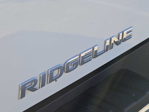 Certified 2019 Honda Ridgeline Sport image 12