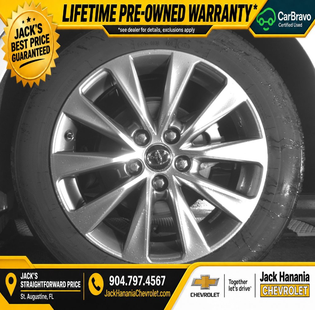 Used 2015 Toyota Camry XLE FWD image 23
