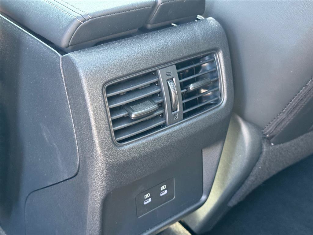 Used 2026 Nissan Rogue Dark Armor FWD image 13