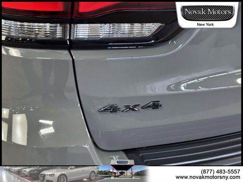Used 2022 Jeep Grand Cherokee Laredo X AWD/4WD image 9