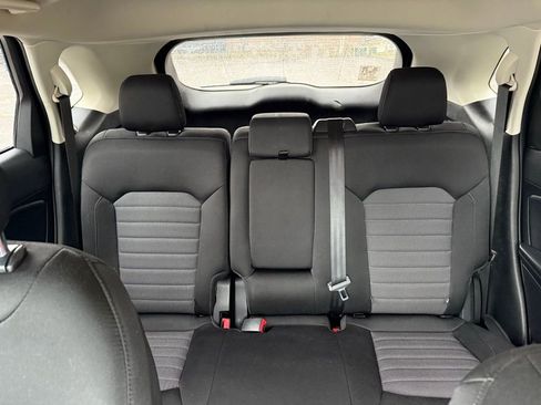 Used 2021 Ford Edge SE image 24