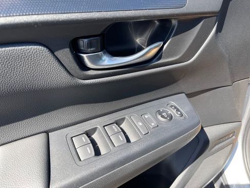 Certified 2025 Honda CR-V LX image 18