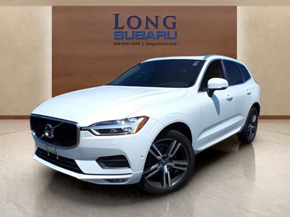 Used 2018 Volvo XC60 T6 Momentum w/ Advanced Package