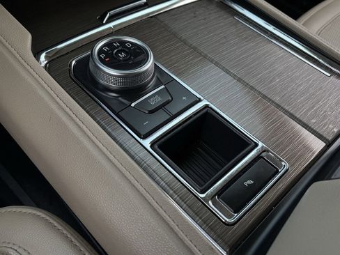 Used 2024 Ford Expedition Max Limited image 20