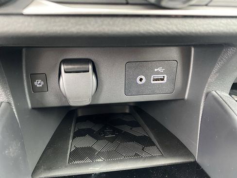 New 2025 Nissan Versa SV w/ Trunk Package image 19