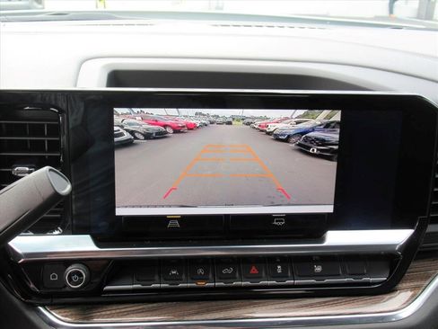 Certified 2025 Chevrolet Silverado 1500 LT image 21