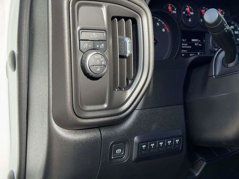 Used 2022 Chevrolet Silverado 2500 Custom w/ Custom Value Package RWD image 10