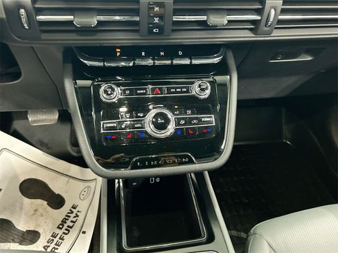 Used 2022 Lincoln Corsair AWD w/ Equipment Group 101A image 19