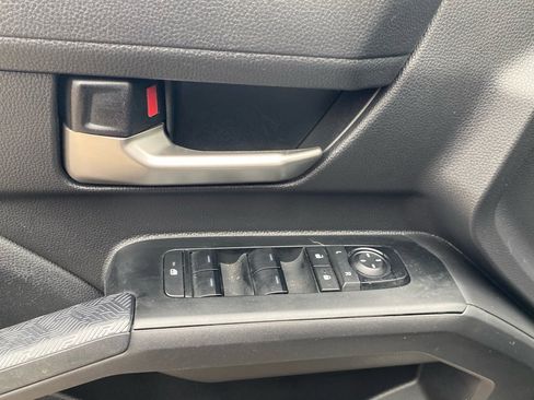 Used 2024 Toyota Tacoma TRD Sport image 17