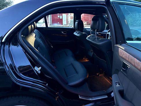 Used 2012 Mercedes-Benz E 350 4MATIC Sedan image 21