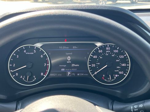 Used 2025 Nissan Sentra SV FWD image 27
